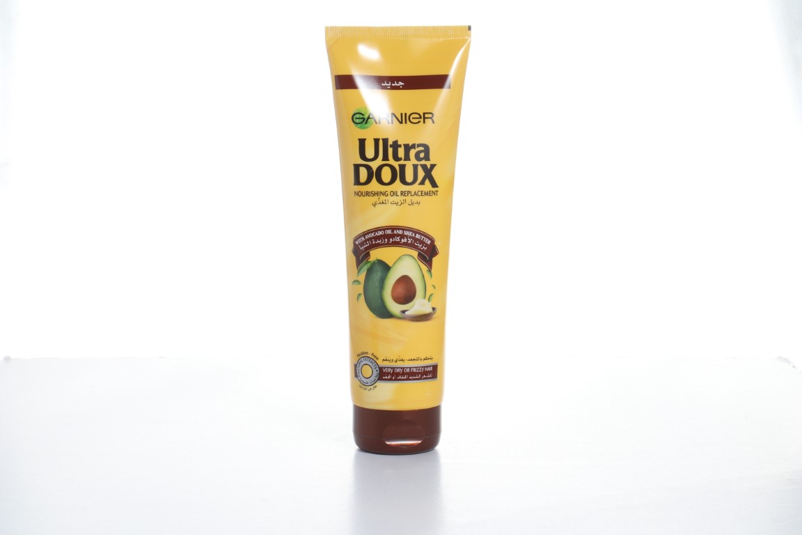 Garnier Ultra Doux Oil Replacement For Frizzy & Dry Hair With Avocado Oil 300 ML